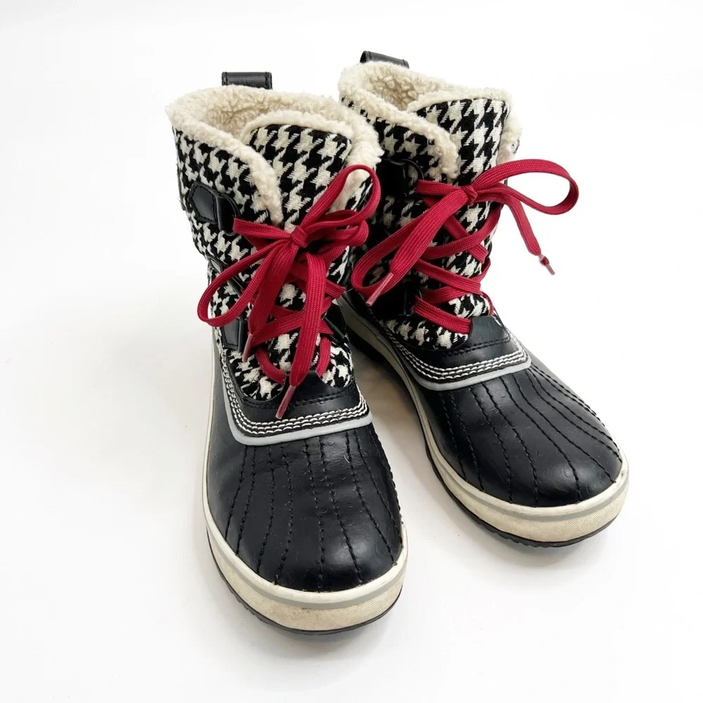 Sorel Black & White Houndstooth Winter Boots with Red Laces